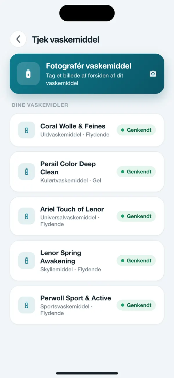 Liste over gemte vaskemidler i WashGuard, hvert genkendt ud fra et billede